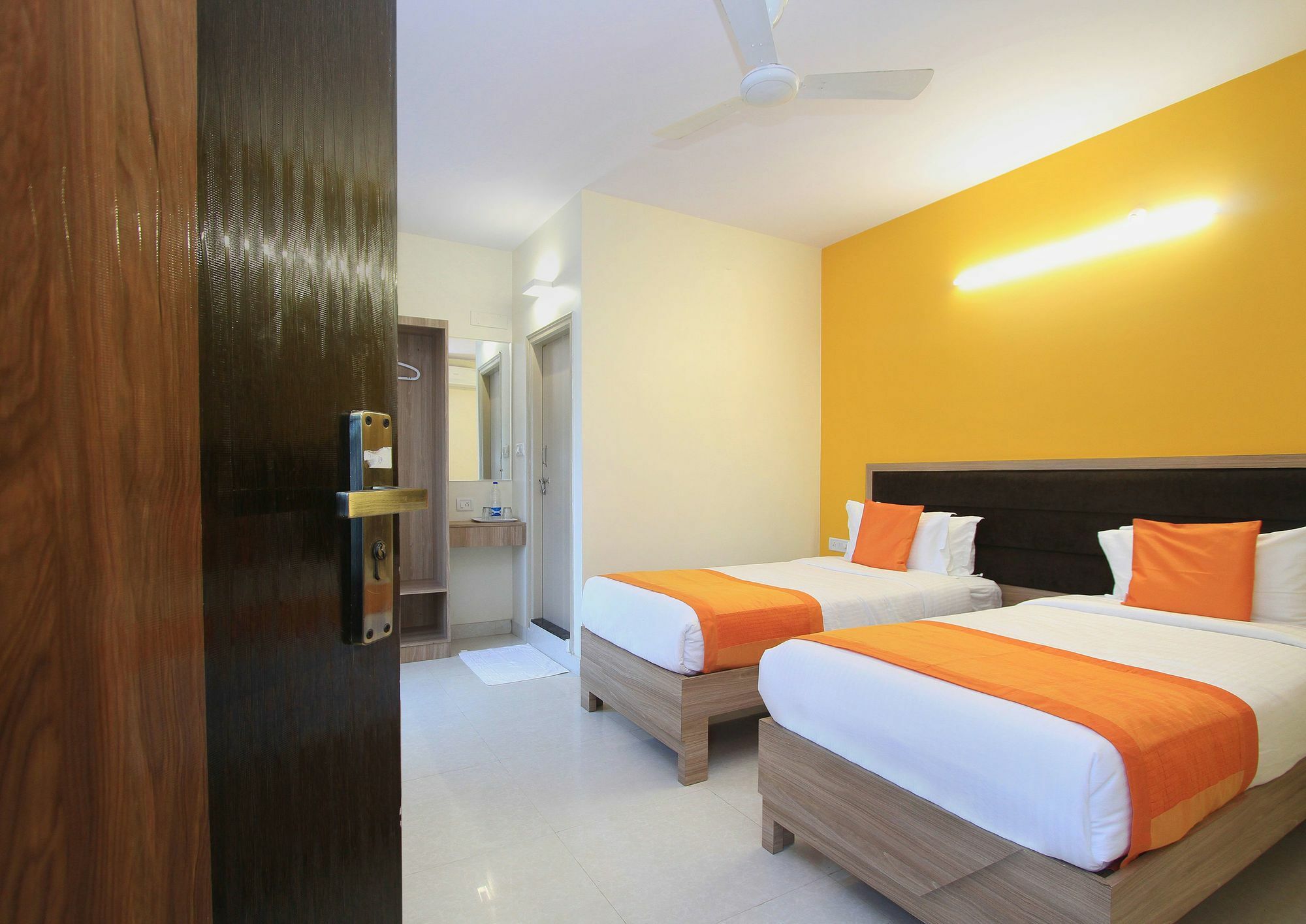 Hotel O Golden Inn Near Cubbon Park Μπανγκαλόρ Εξωτερικό φωτογραφία